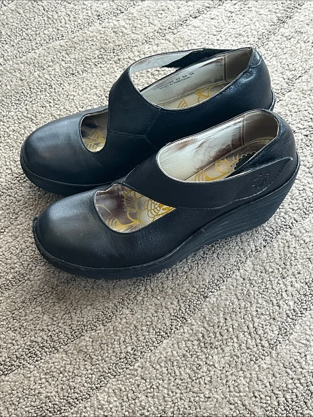 Fly London Yasi Mary Jane Wedge Size 39 Black